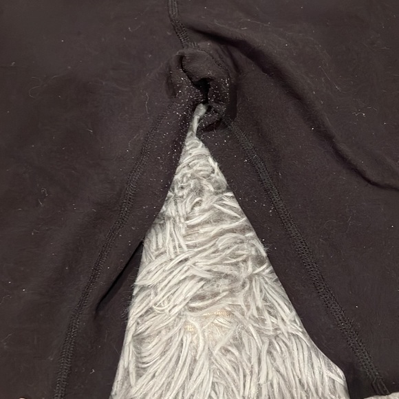 Alo Moto Leggings - Picture 7 of 7